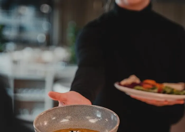 Valo & Work فندق